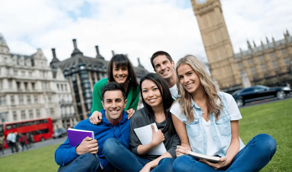 Balancing Studies and Leisure